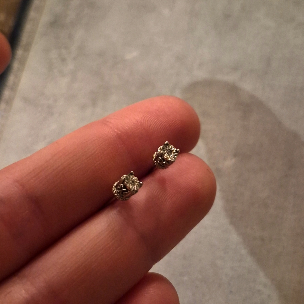 2/$25 Earrings - Picture 2 of 3